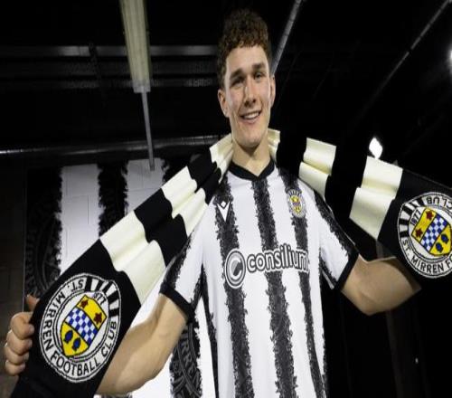 费兰社交平,台庆祝进球,鲨鱼荣光瞬,赌博平台,赌博网站