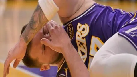 “王者归来还是继续跌宕？国王队主场激战快船，能否逆转十败魔咒？”